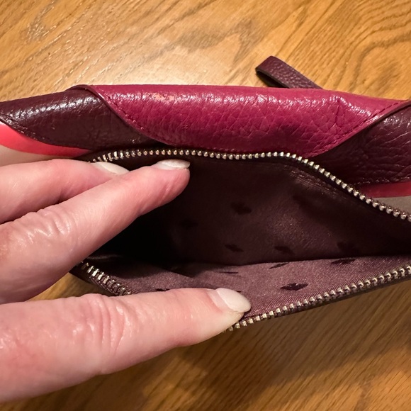 Kate Spade Chevron wristlet - Picture 9 of 13